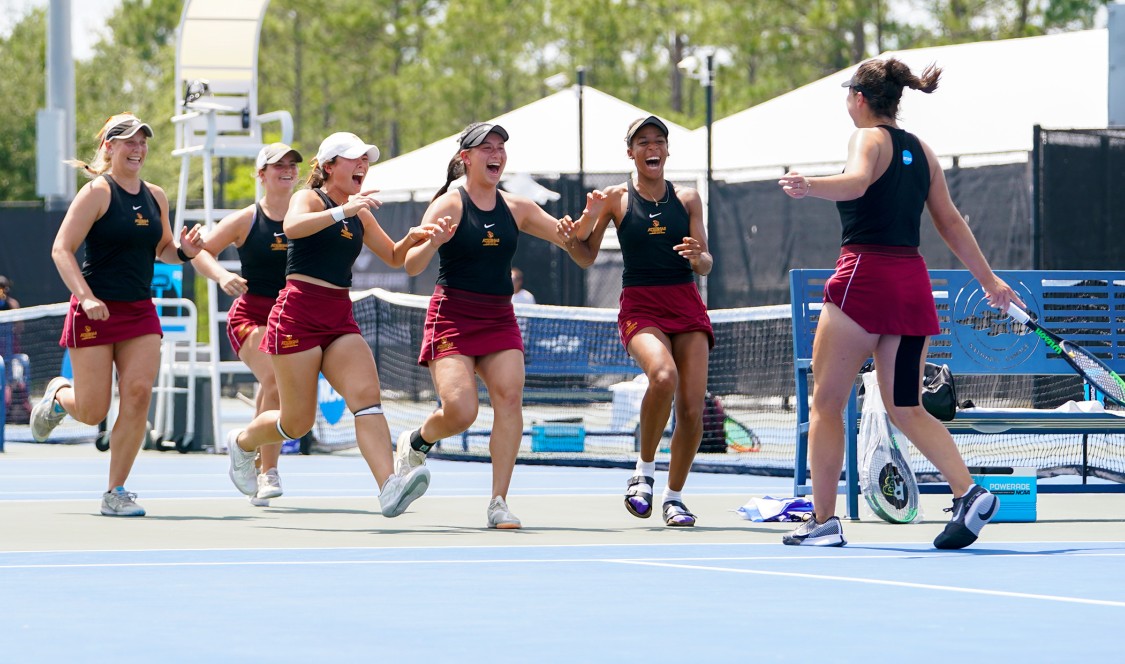 CMS women’s tennis wins national title.
