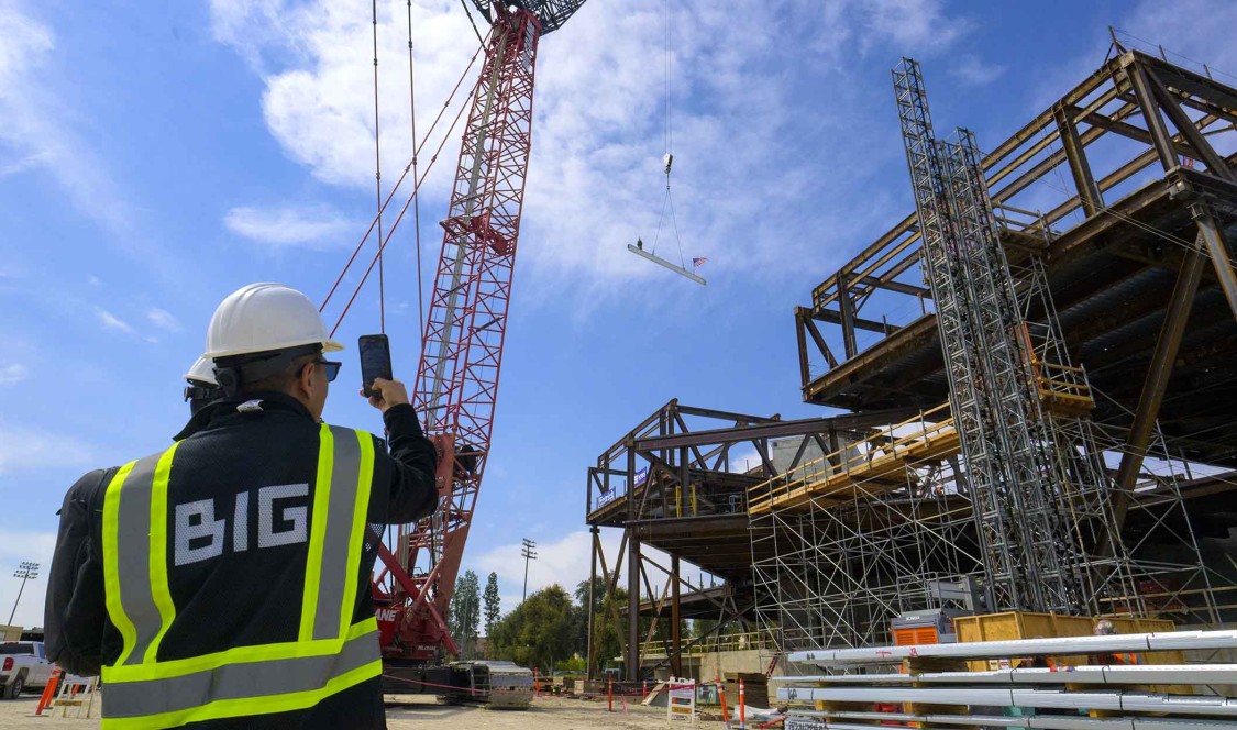 Topping out ceremony for the Robert Day Sciences Center.