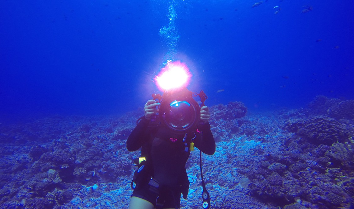 Jane Chang Mi ’01 on a diving expedition.
