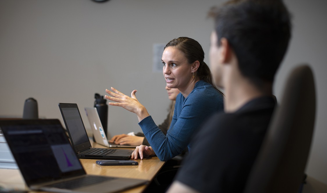 Angela Vossmeyer digs into data for one-of-a-kind fall learning opportunities