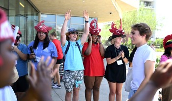 Students welcome the incoming class and families at 2022 Orientation.