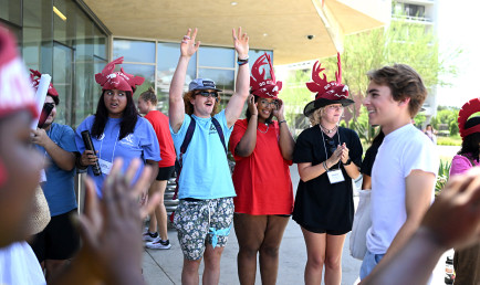 Students welcome the incoming class and families at 2022 Orientation.