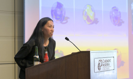 Prof. Kao demonstrating how mathematics can be found in everyday life at the Ath.