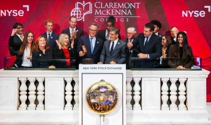 Students, President Chodosh, and Claremont McKenna College representatives at the New York Stock Exchange..