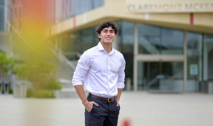 Nathanio Bright ’25.