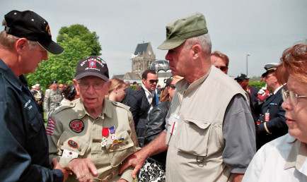 Keith Nightingale ’65 (right)